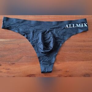 Seamless Mens Black Thong